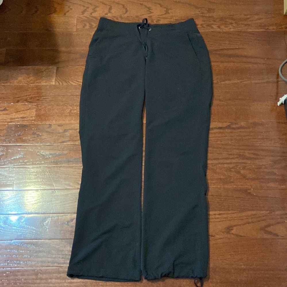 Athleta joggers adjustable ankle, excellent condition - Picture 3 of 6